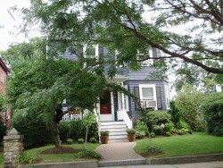 211 Derby St, Newton, MA 02465-1005