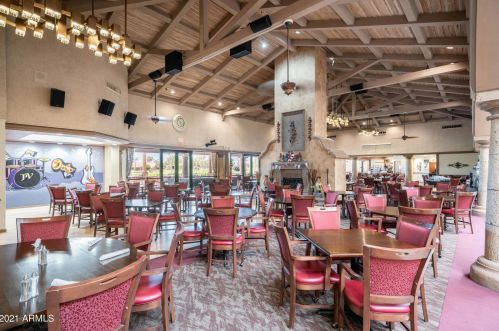 26014 Ribbonwood Dr, Chandler AZ  85248-8852 exterior