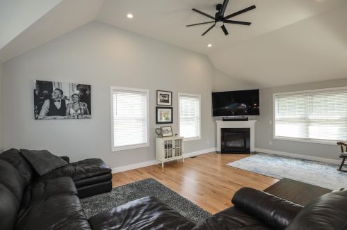 62 Hoit Rd, Concord NH  03301-1804 exterior