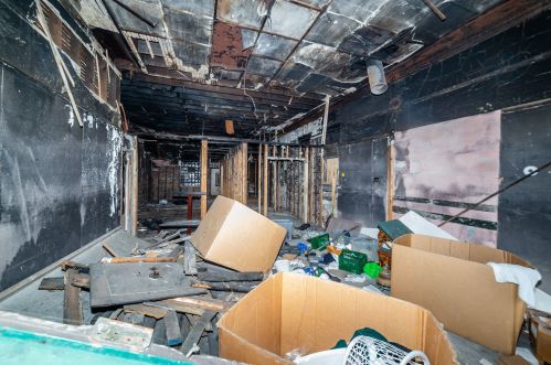 9002 Mackinaw Ave, Chicago IL 60617-4437 exterior