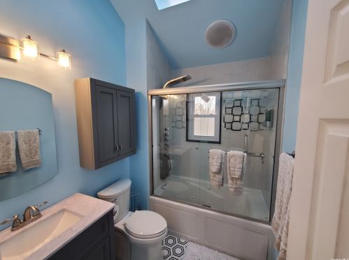 221 Atlantic St, Central Islip NY 11722-3223 exterior