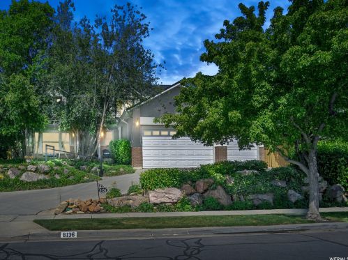 8136 Miranda Ln, Sandy, UT 84093-6720