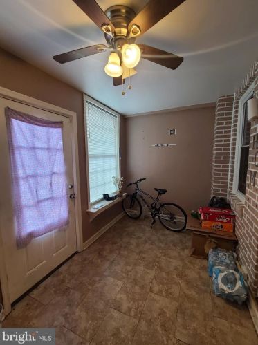 5812 Marshall St, Philadelphia, PA 19120-1315