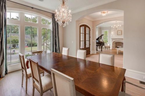 4200 Glengary Dr, Atlanta GA  30342-3508 exterior