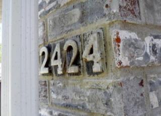 2424 Kellett Ave, Springfield MO  65803-3438 exterior