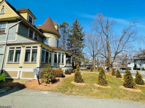 104 Valley Rd, Montclair NJ  07042-2211 exterior