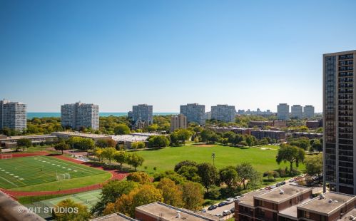 2901 Michigan Ave, Chicago IL 60616-5217 exterior