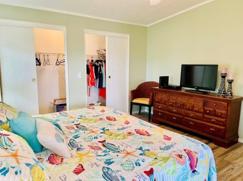 3729 Sleepy Hollow Ln, Fort Pierce FL  34952-3121 exterior