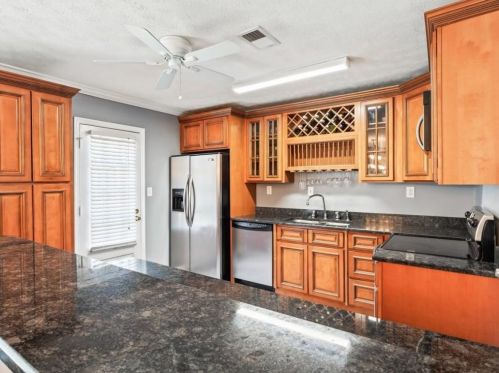 26 Independence Pl, Atlanta GA  30318-1505 exterior