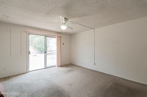 9151 Deer Trl Cir, Tucson AZ 85710-8034 exterior