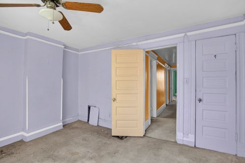 3611 Calumet Ave, Chicago IL 60653-1103 exterior