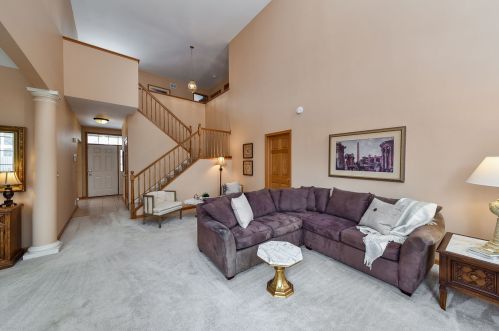 502 Pheasant Trl, Saint Charles IL 60174-8847 exterior