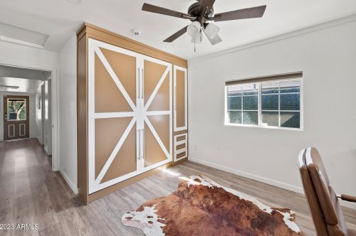 2152 Clarendon Ave, Phoenix AZ 85033-4120 exterior