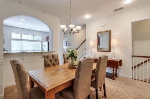 7360 Glisten Ave, Atlanta GA 30328-2876 exterior