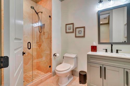 606 Binnacle Dr, Naples FL 34103-2725 exterior