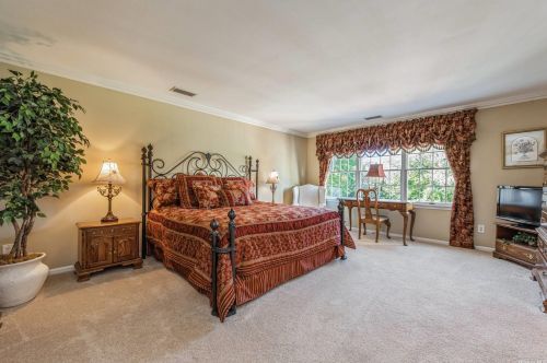 140 Hayrick Ln, Commack NY 11725-1232 exterior