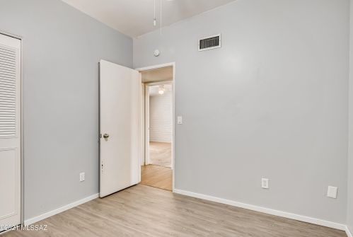 9201 6 St, Tucson AZ 85719-5226 exterior