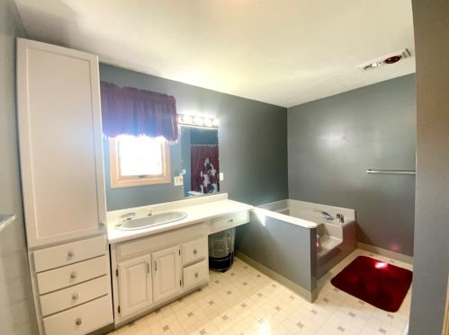 2594 Us Route 30, Hookstown PA 15050-1415 exterior