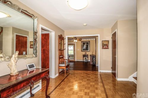 5 Pendleton Pl, Edison NJ 08820-2737 exterior