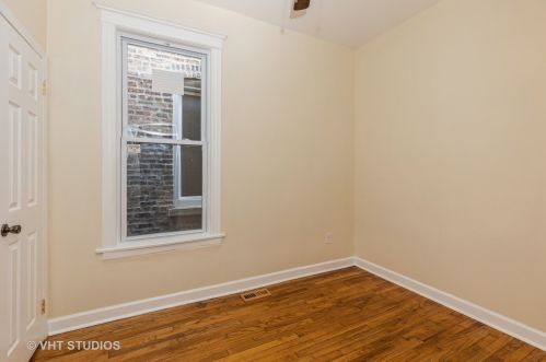 6734 Michigan Ave, Chicago IL  60637-3921 exterior