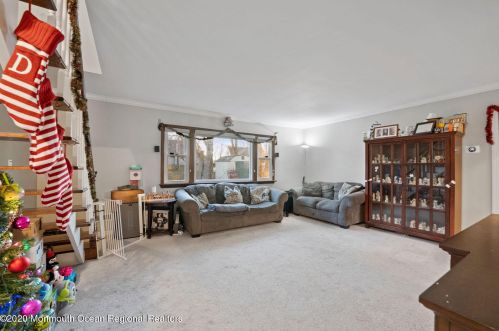 47 Southwood Dr, Old Bridge NJ 08857-1453 exterior