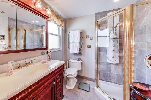 6207 Moody Ave, Chicago IL 60638-4313 exterior