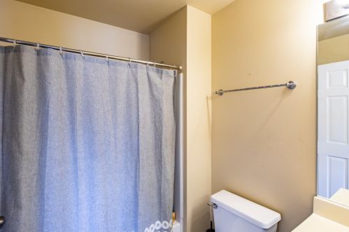 1024 Whitehall Way, Bull Valley IL 60014-1809 exterior