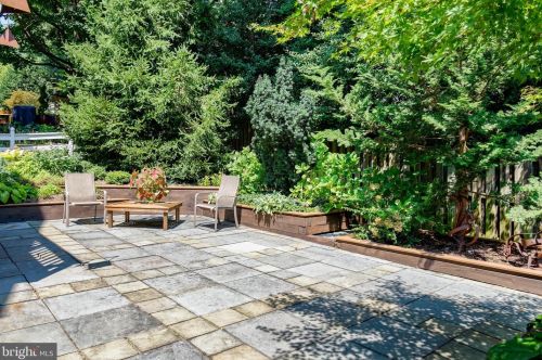 6310 Alderman Dr, Alexandria VA 22315-3730 exterior