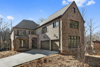 3834 Chamblee Dunwoody Rd, Atlanta GA  30341-1702 exterior