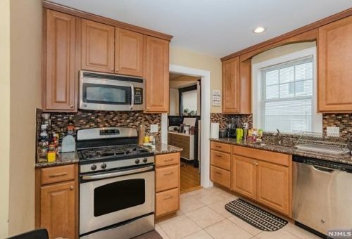 21 Claremont Ave, Montclair NJ 07042-3510 exterior