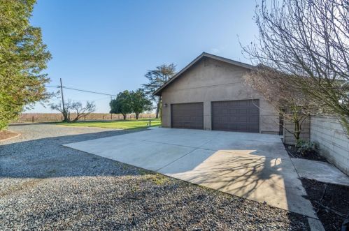 2900 California Ave, Modesto CA  95358-8343 exterior