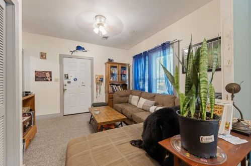 209 15 St, Atlanta GA 30318-7805 exterior