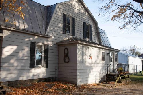 10300 18 Mile Rd, Cedar Springs MI 49319-9746 exterior