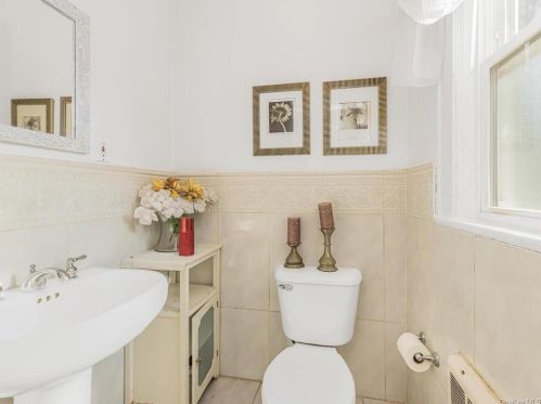 161 Commonwealth Ave, Mount Vernon NY 10552-2016 exterior