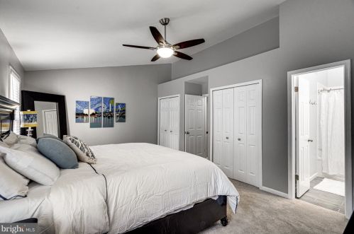 5319 Buxton Ct, Alexandria VA 22315-4760 exterior