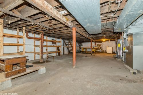 3213 Parnell Ave, Chicago IL 60628-5922 exterior