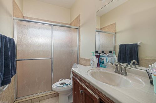 1701 42 St, Naples FL 34116-5928 exterior