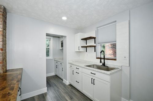 42 Queenston St, Pittsburgh PA 15210-4143 exterior