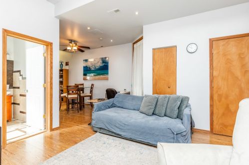 3161 Monroe St, Chicago IL 60624-2545 exterior