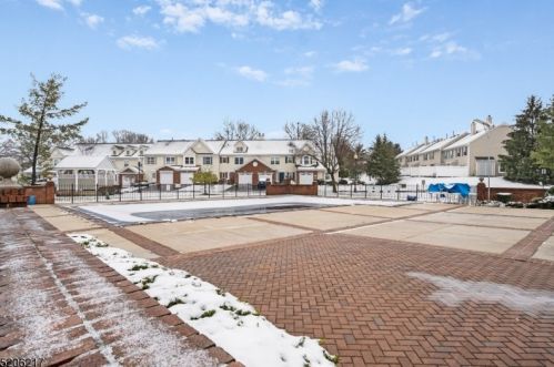 1502 Bayley Ct, Bridgewater NJ  08807-3553 exterior