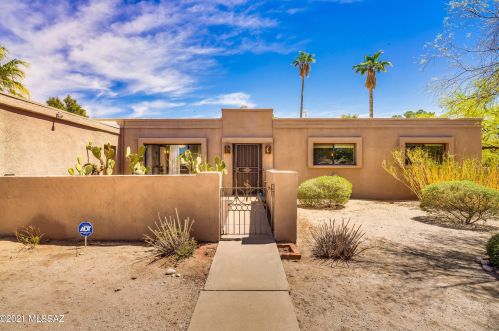 3300 Manor Dr, Tucson, AZ 85750-2740