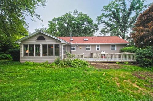 92 Peach Farm Rd, Seymour, CT 06478-1822