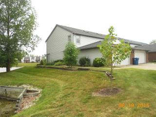 6443 Bay Hbr Ln, Indianapolis IN  46254-4516 exterior