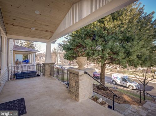 1805 Kearny St, Washington DC  20018-2435 exterior