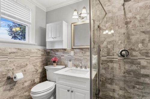 40 Easton Rd, Westport CT 06880-2215 exterior