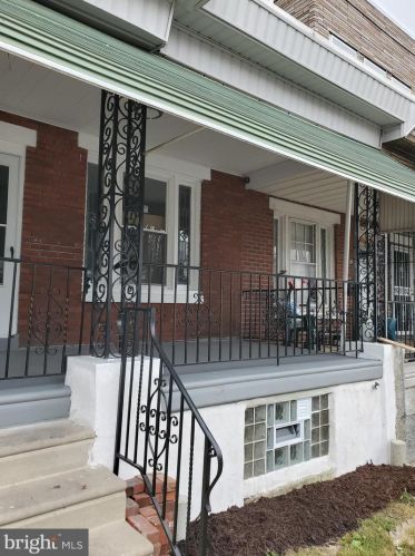 3905 Glendale St, Philadelphia PA 19124-5509 exterior