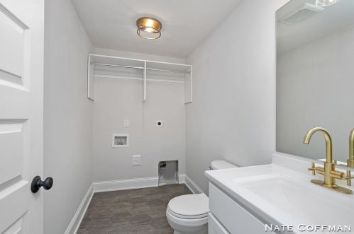 1225 Franklin St, Grand Rapids MI 49507-1236 exterior