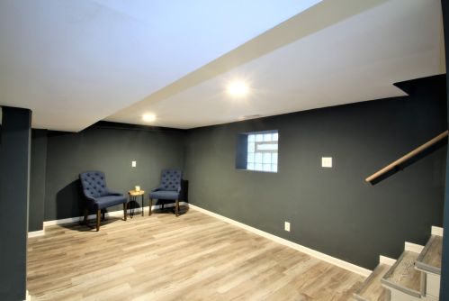 7807 Carpenter St, Chicago IL 60620-2922 exterior