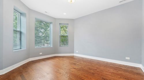 2317 Addison St, Chicago IL 60618-6042 exterior