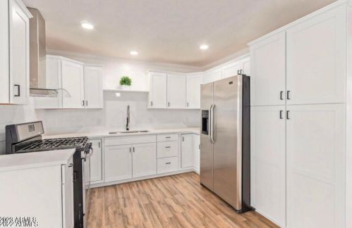 4246 30 Dr, Phoenix AZ 85009-5071 exterior